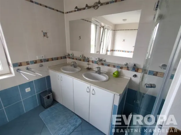 Prodej rodinného domu, Uhlířské Janovice, Kolínská, 495 m2