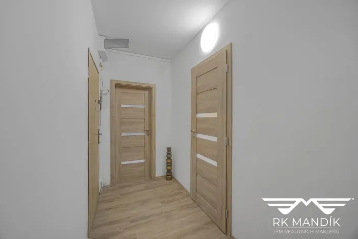 Pronájem bytu 3+1, Praha - Střížkov, Harrachovská, 52 m2