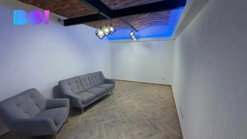 Pronájem obchodního prostoru, Český Těšín, Hlavní třída, 12 m2