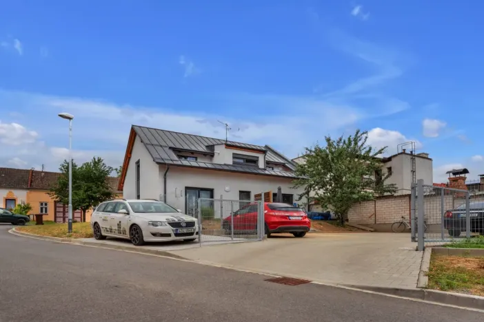 Pronájem bytu 1+kk, Uherské Hradiště, Radovy, 37 m2