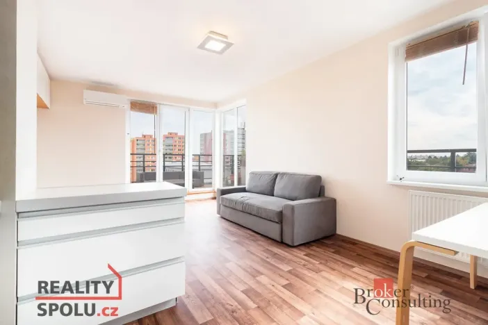 Pronájem bytu 2+kk, Praha - Krč, Pasteurova, 41 m2