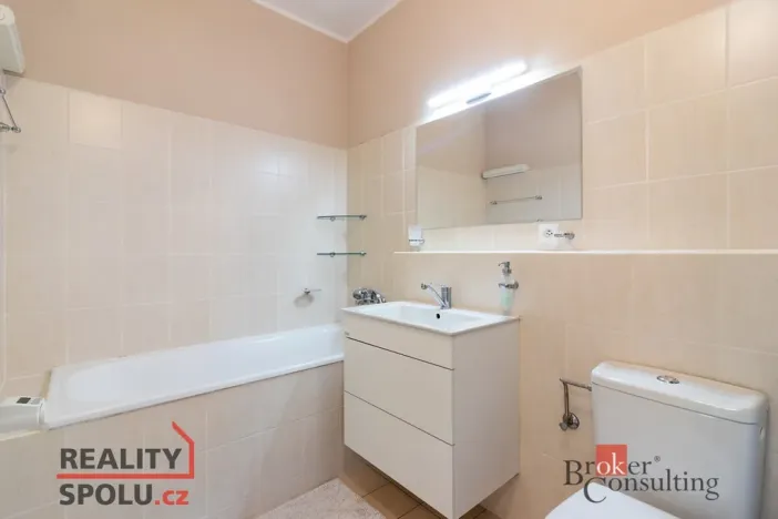 Pronájem bytu 2+kk, Praha - Krč, Pasteurova, 41 m2