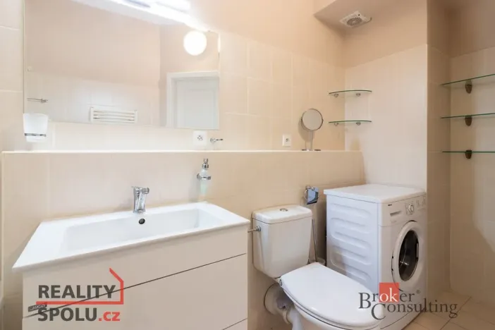 Pronájem bytu 2+kk, Praha - Krč, Pasteurova, 41 m2