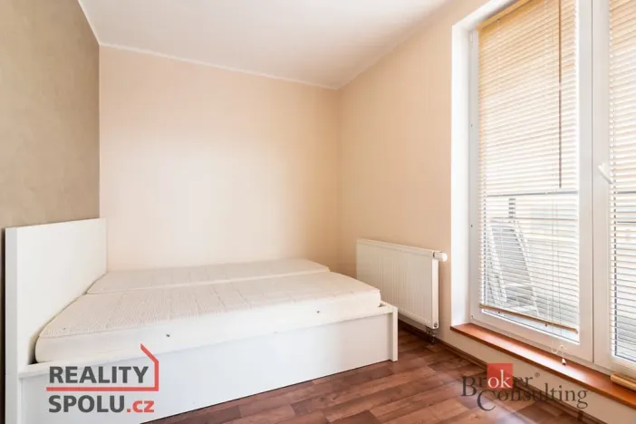 Pronájem bytu 2+kk, Praha - Krč, Pasteurova, 41 m2