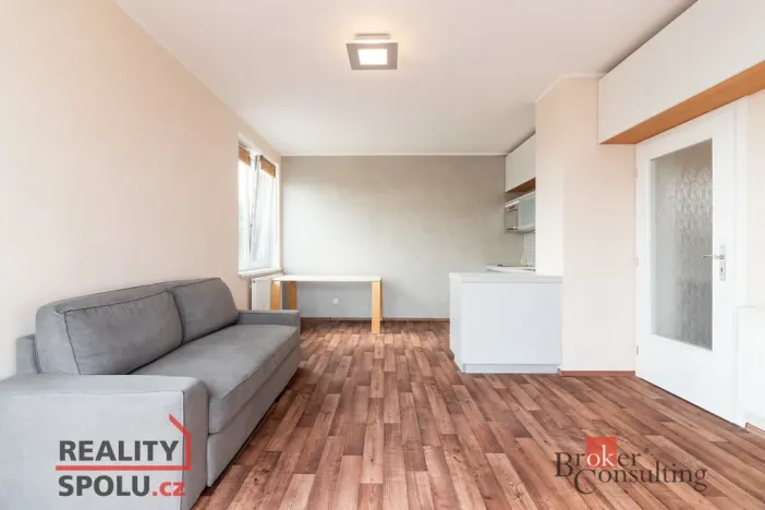 Pronájem bytu 2+kk, Praha - Krč, Pasteurova, 41 m2