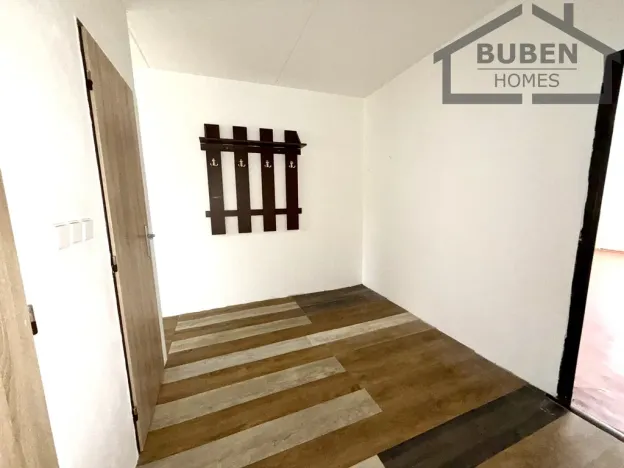 Pronájem bytu 2+1, Tisová, 74 m2