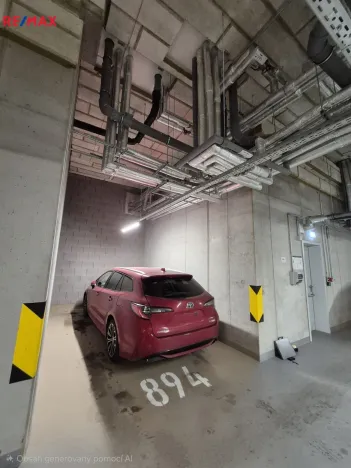 Pronájem garážového stání, Praha - Modřany, Mezi vodami, 15 m2