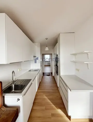 Pronájem bytu 4+1, Praha, Mazurská, 86 m2