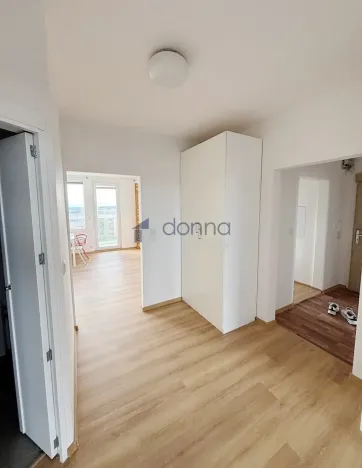 Pronájem bytu 4+1, Praha, Mazurská, 86 m2