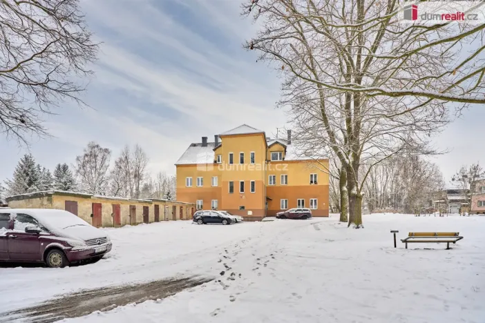 Prodej bytu 3+1, Karlovy Vary - Stará Role, Holečkova, 87 m2