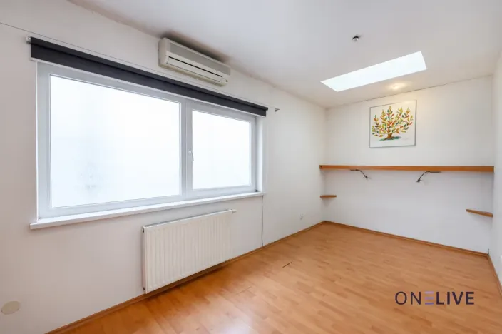 Pronájem bytu 3+1, Praha - Holešovice, Jateční, 89 m2