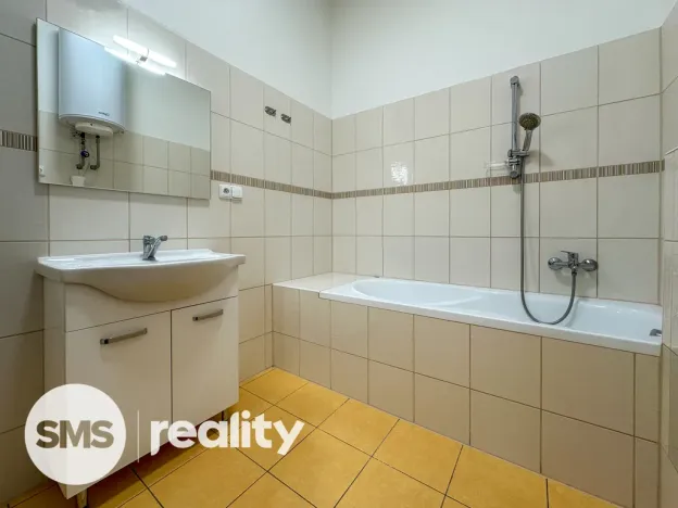 Pronájem bytu 3+kk, Opava - Město, Nákladní, 71 m2