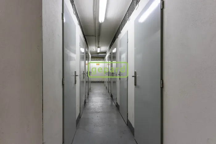 Prodej garážového stání, Praha, náměstí Přátelství, 25 m2