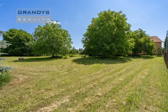 Prodej pozemku pro bydlení, 925 m2