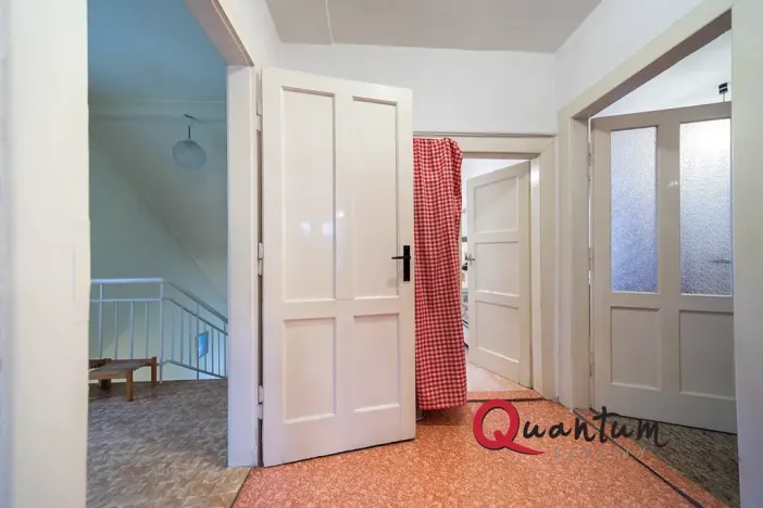 Prodej rodinného domu, Praha - Žižkov, V zahrádkách, 145 m2