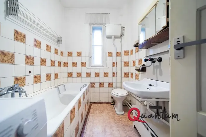 Prodej rodinného domu, Praha - Žižkov, V zahrádkách, 145 m2