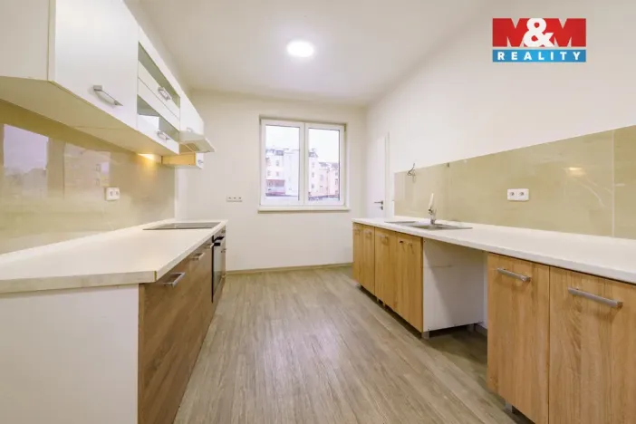 Pronájem bytu 3+kk, Cheb, Dukelská, 90 m2