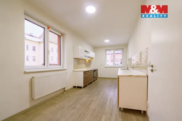 Pronájem bytu 3+kk, Cheb, Dukelská, 90 m2