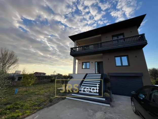 Prodej rodinného domu, Durres, Albánie, 300 m2