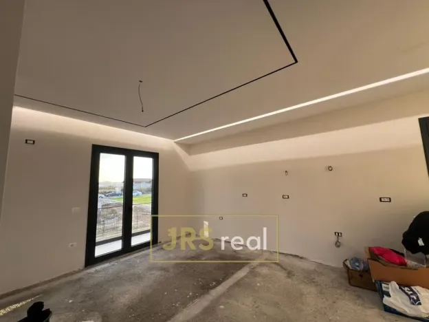 Prodej rodinného domu, Durres, Albánie, 300 m2