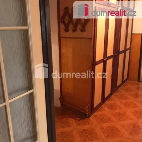 Pronájem bytu 2+1, Praha, Na Petřinách, 54 m2