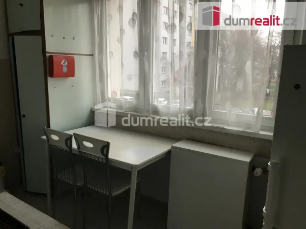 Pronájem bytu 2+1, Praha, Na Petřinách, 54 m2