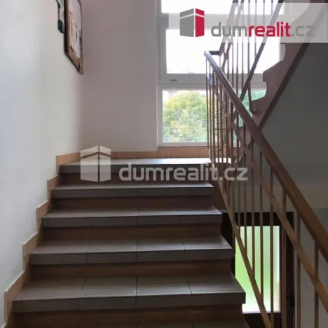 Pronájem bytu 2+1, Praha, Na Petřinách, 54 m2