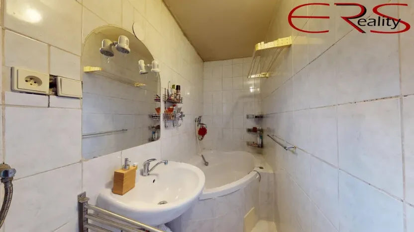 Prodej rodinného domu, Křinec, Dr. Chmelaře, 80 m2