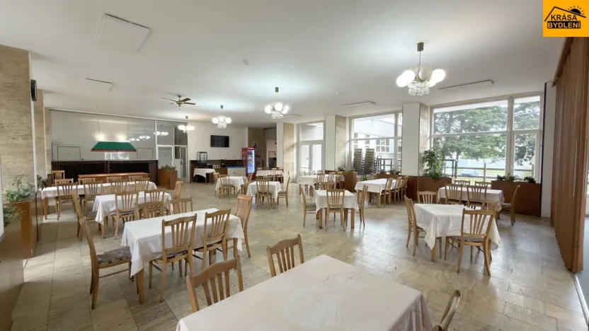 Prodej restaurace, Olomouc - Neředín, 730 m2