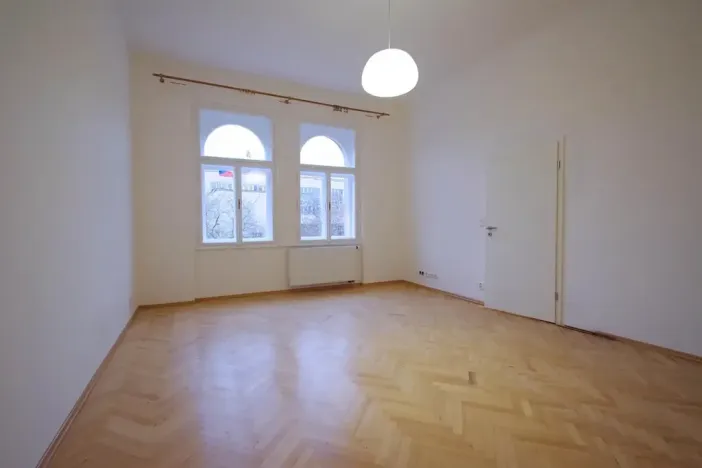 Pronájem bytu 1+1, Praha - Vinohrady, Polská, 42 m2