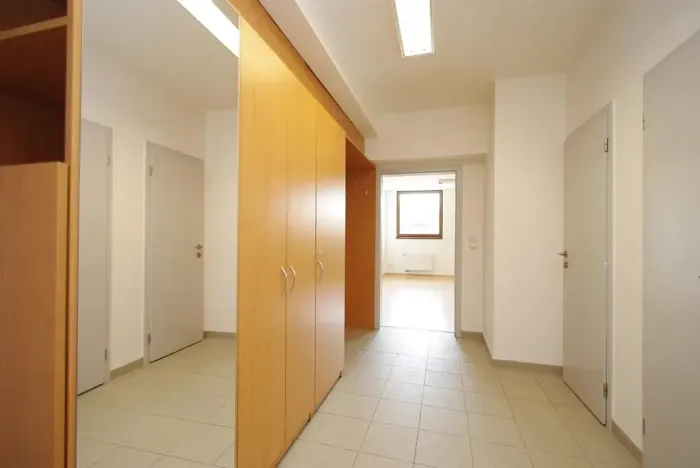 Pronájem kanceláře, Praha - Smíchov, Štefánikova, 63 m2