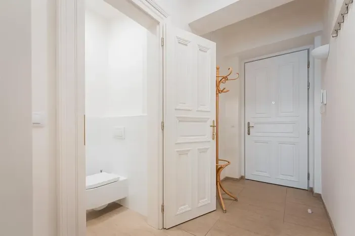 Pronájem bytu 2+kk, Praha - Bubeneč, Šmeralova, 51 m2