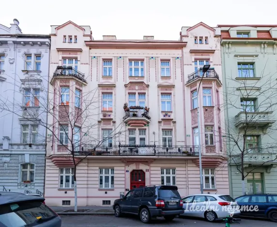 Pronájem bytu 2+kk, Praha - Karlín, Březinova, 50 m2