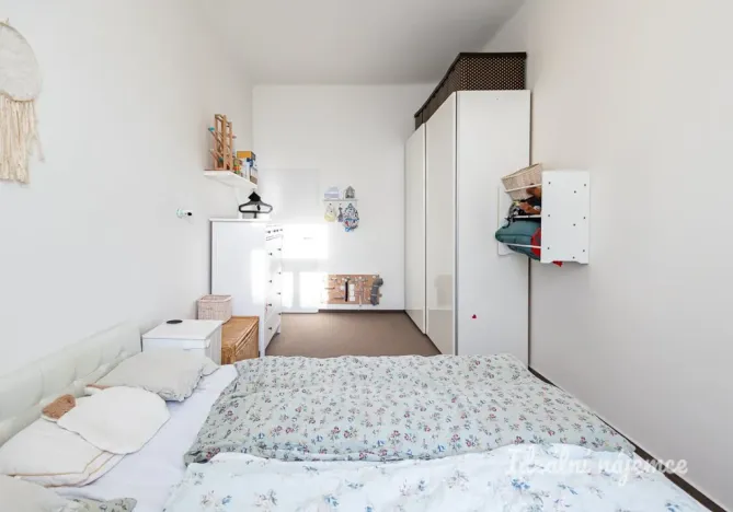 Pronájem bytu 2+kk, Praha - Karlín, Březinova, 50 m2