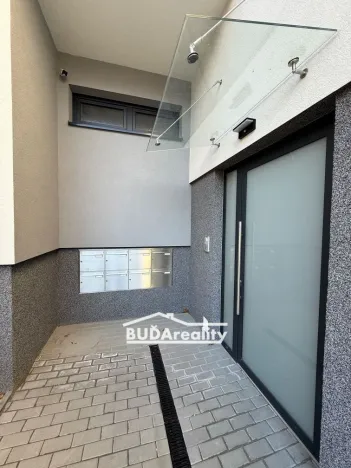 Pronájem bytu 1+kk, Otrokovice, tř. Osvobození, 32 m2