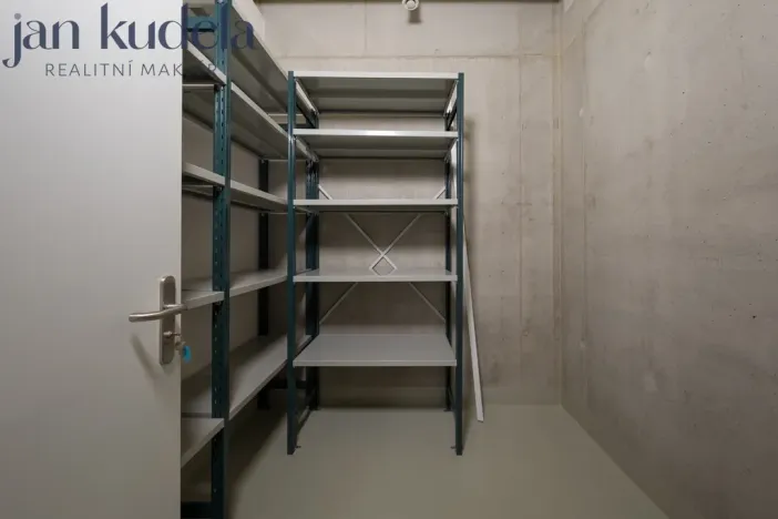 Pronájem bytu 3+kk, Brno, Komárovská, 75 m2