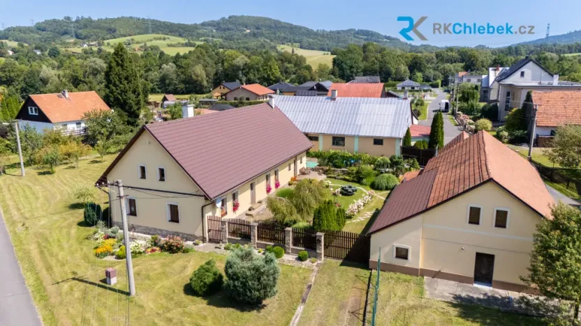 Prodej rodinného domu, Kozlovice, 283 m2