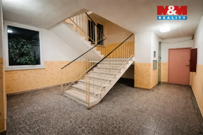 Prodej bytu 2+kk, Orlová - Lutyně, Květinová, 56 m2