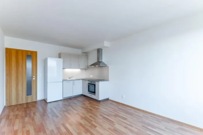 Pronájem bytu 2+kk, Praha - Vysočany, 55 m2