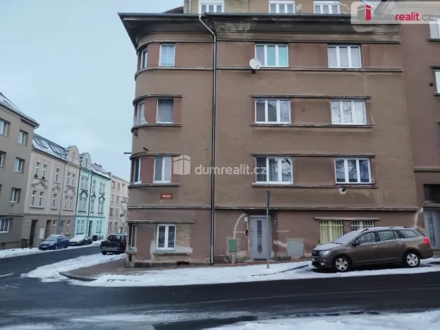 Pronájem bytu 2+1, Cheb, Hálkova, 52 m2