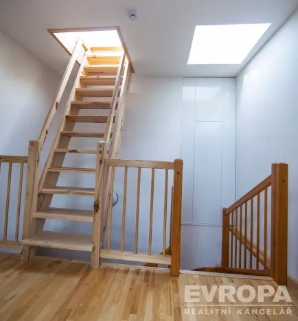 Pronájem bytu 2+kk, Praha - Podolí, Nedvědovo náměstí, 105 m2