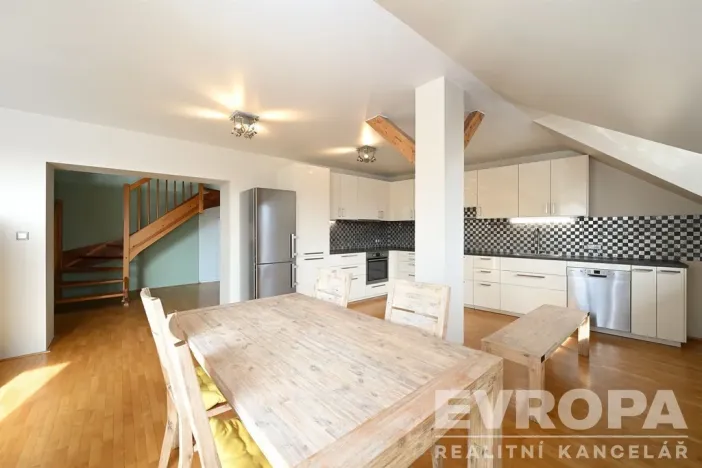 Pronájem bytu 2+kk, Praha - Podolí, Nedvědovo náměstí, 105 m2