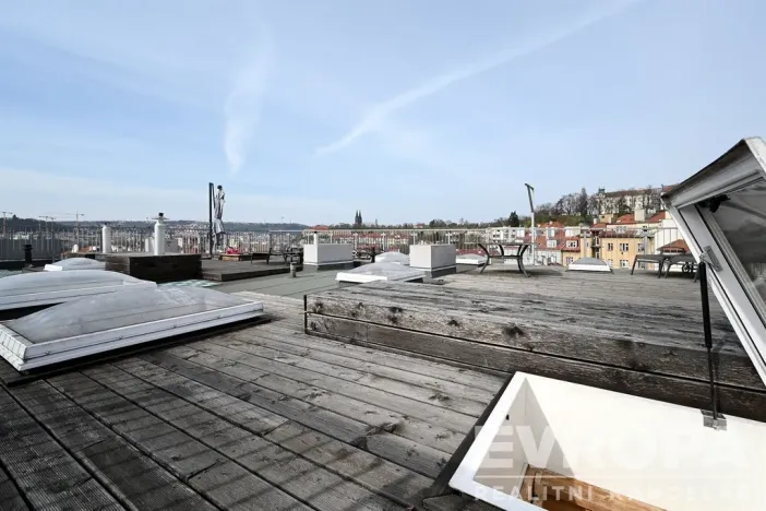 Pronájem bytu 2+kk, Praha - Podolí, Nedvědovo náměstí, 105 m2