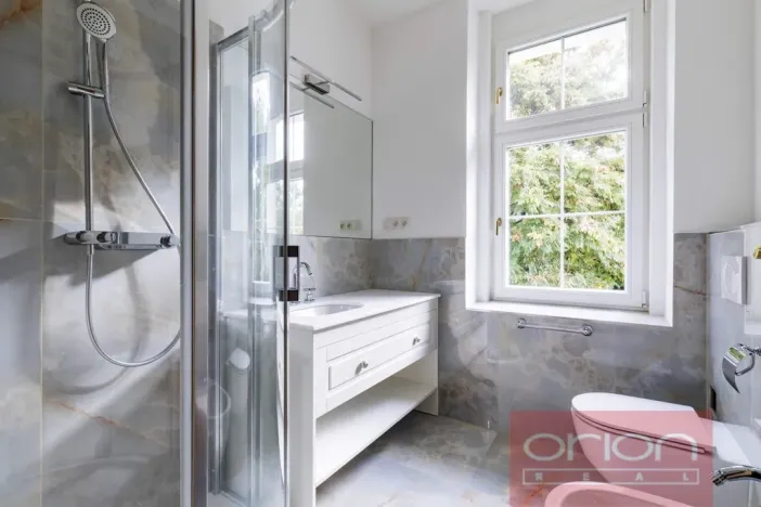 Pronájem bytu 4+1, Praha - Vinohrady, Hradešínská, 120 m2