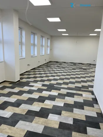 Pronájem kanceláře, Sedliště, 409 m2