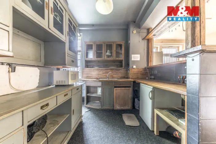 Pronájem rodinného domu, Tanvald - Šumburk nad Desnou, Krkonošská, 220 m2