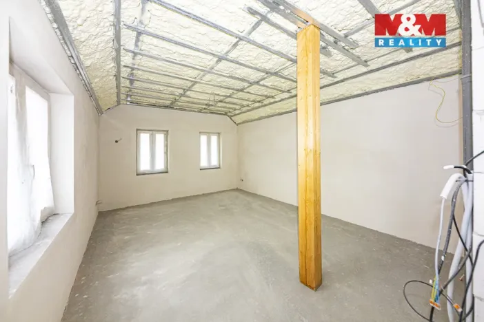 Prodej bytu 4+1, Žehušice, V Chaloupkách, 120 m2