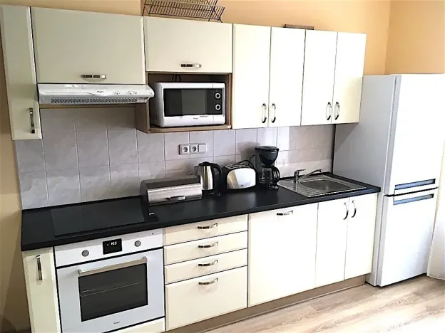 Pronájem bytu 3+1, Praha - Vinohrady, Máchova, 100 m2