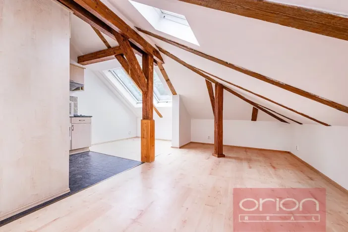 Prodej bytu 2+kk, Praha - Smíchov, Na Zatlance, 53 m2