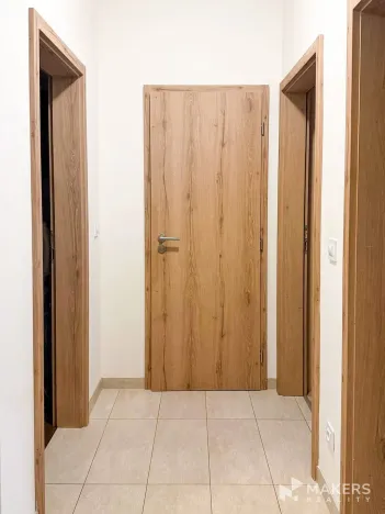 Pronájem bytu 3+kk, Praha - Strašnice, Zvěřinova, 78 m2